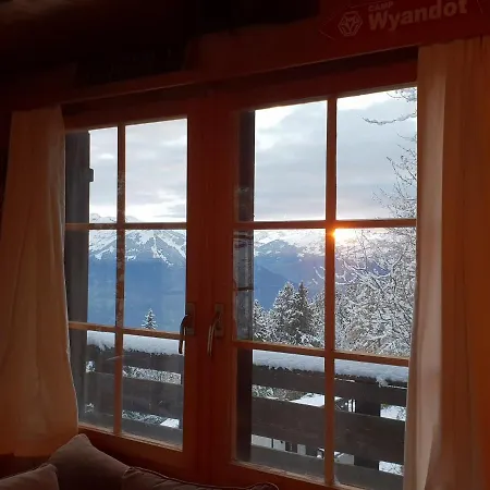 Chalet Top Of The World Chalet With Awesome Dents Du Midi View Fireplace 3 Bedrooms Ski In Ski Out Too *